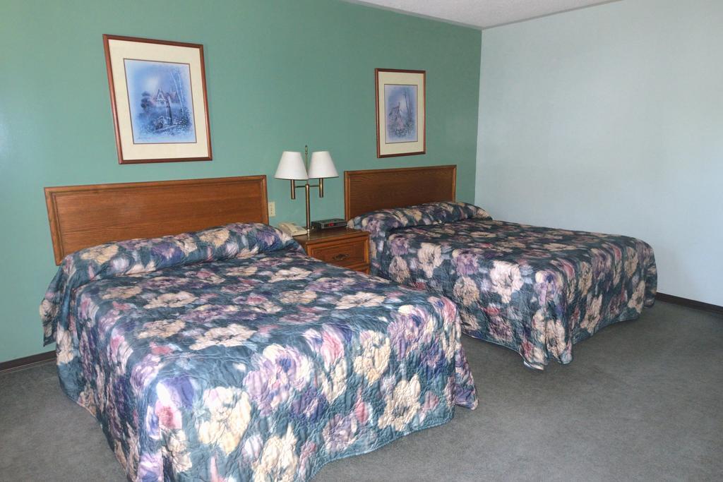 Voyageur Motel Yarmouth Exterior foto
